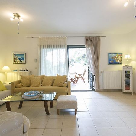 Blue Crab, Beachfront House In Kalandra #Feelslikehome Chaniotis Exterior foto