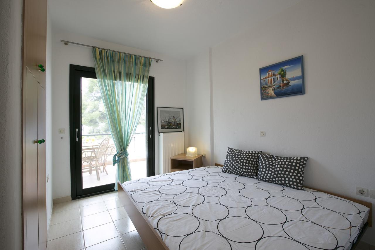 Blue Crab, Beachfront House In Kalandra #Feelslikehome Chaniotis Exterior foto
